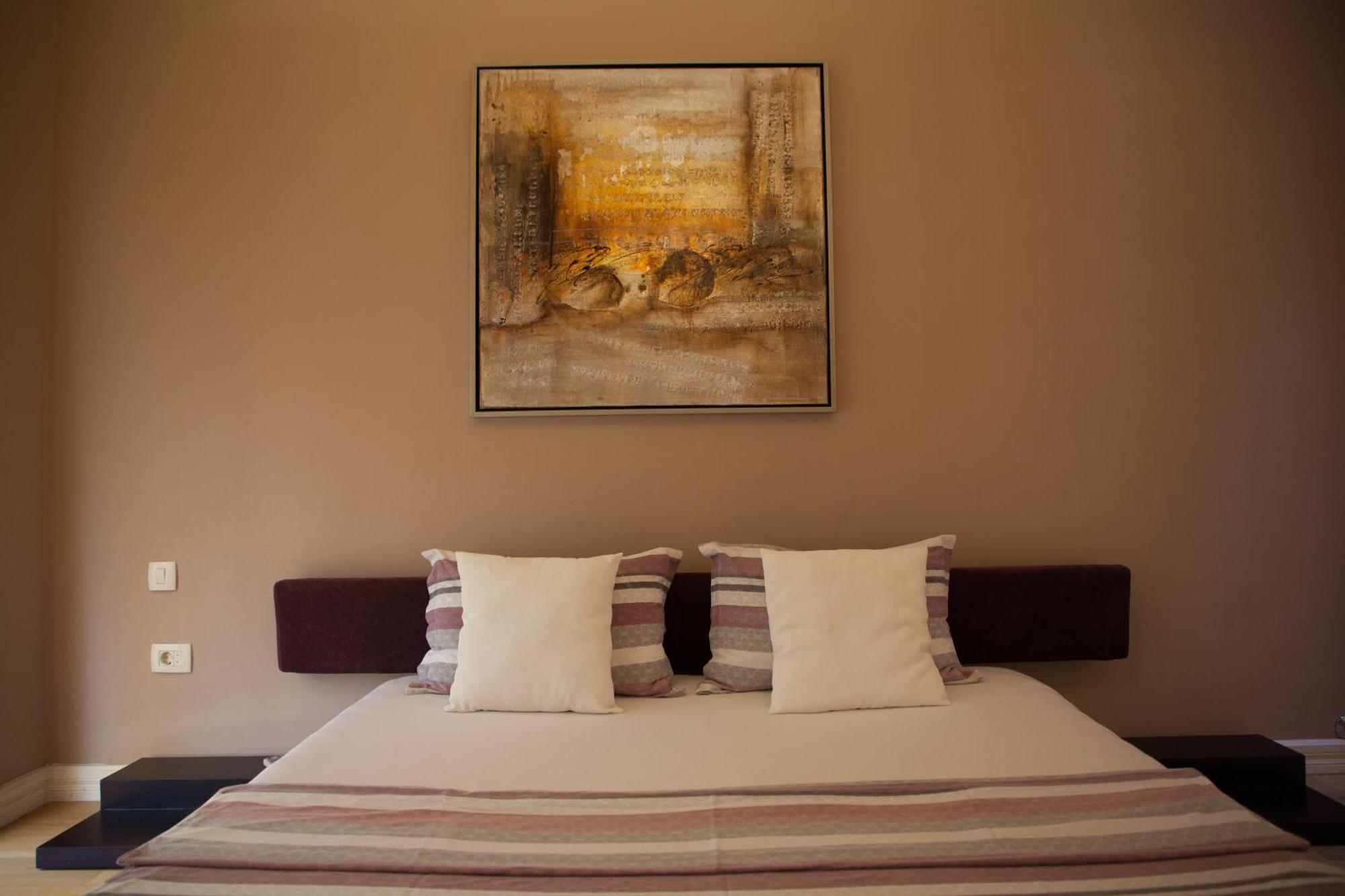 Spa Resort Luxury Apartments Budva Oda fotoğraf